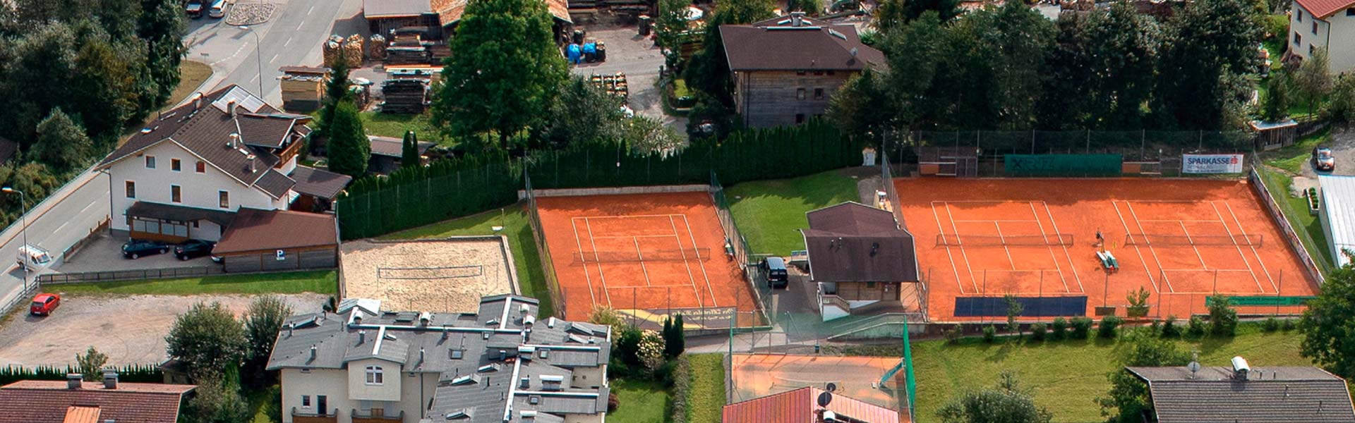 Tennisplatz Oben